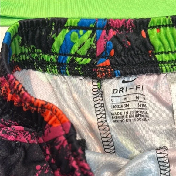 Nike Green Graphic T-Shirt and Colorful Shorts Set, kids 6